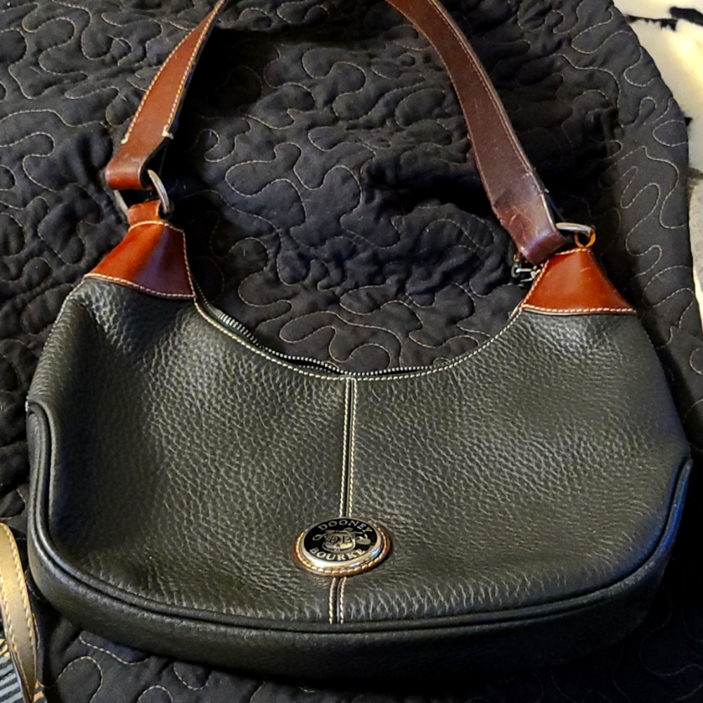 Small Dooney and Burke hand bag